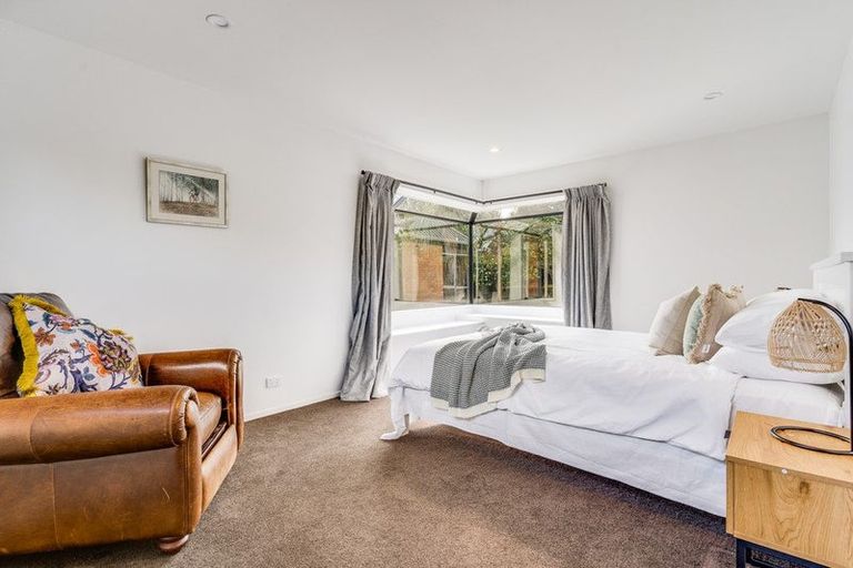 Photo of property in 12 Patricia Place, Harewood, Christchurch, 8051