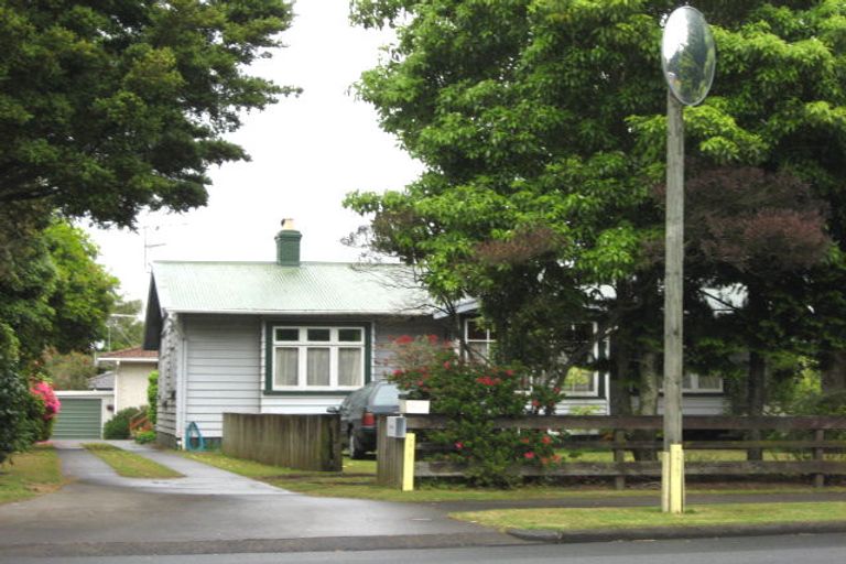Photo of property in 2/60 Beach Road, Pahurehure, Papakura, 2113
