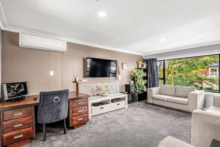 Photo of property in 409 Main Road North, Redwood, Christchurch, 8051