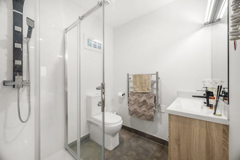 Photo of property in 70 Chesham Avenue, Waipahihi, Taupo, 3330