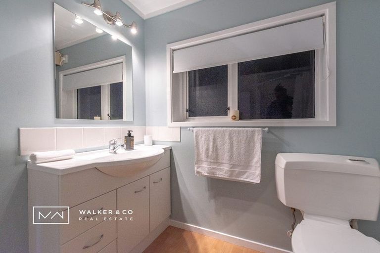 Photo of property in 41 Fendalton Crescent, Pinehaven, Upper Hutt, 5019