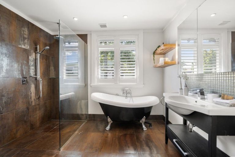 Photo of property in 17 Rimu Street, New Lynn, Auckland, 0600