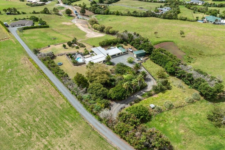 Photo of property in 10 Matarau Road, Matarau, Kamo, 0185
