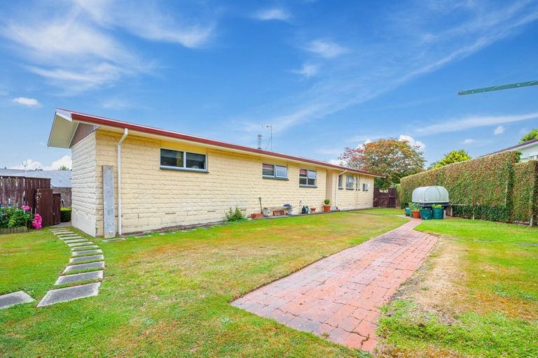 Photo of property in 12 Marlborough Place, Tokoroa, 3420