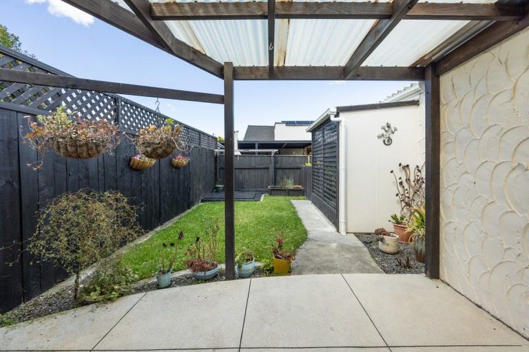 Photo of property in 75a Avondale Road, Taradale, Napier, 4112