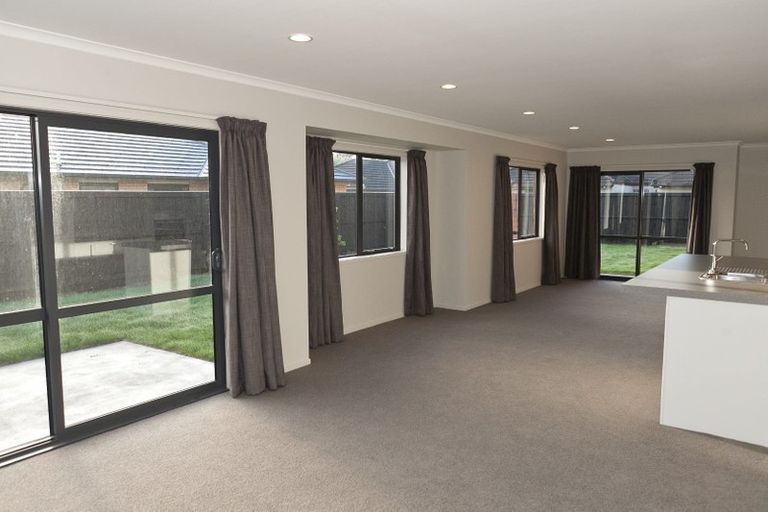 Photo of property in 32 Burford Way, Rolleston, 7615