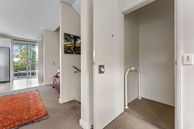 Photo of property in Montrose Villas, 441c Beach Road, Mairangi Bay, Auckland, 0630