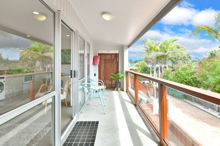 Photo of property in 4/416 Hibiscus Coast Highway, Orewa, 0931