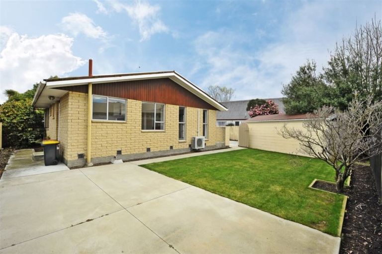 Photo of property in 6 Bowman Place, Sockburn, Christchurch, 8042