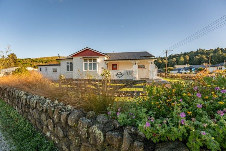 Photo of property in 26 Jollie Street, Geraldine, 7930