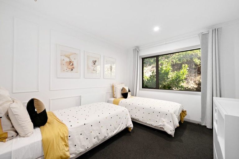 Photo of property in 91 Westchester Drive, Churton Park, Wellington, 6037