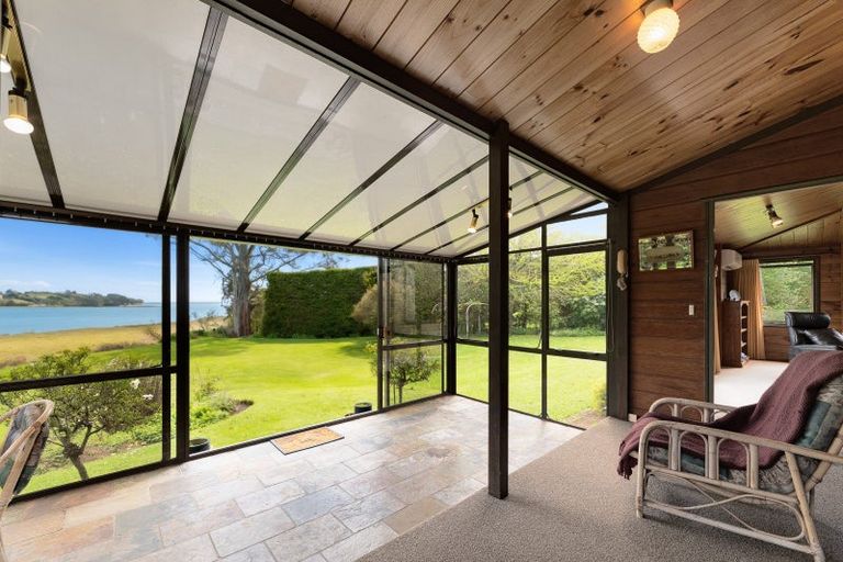 Photo of property in 137 Kayelene Place, Omokoroa, 3114