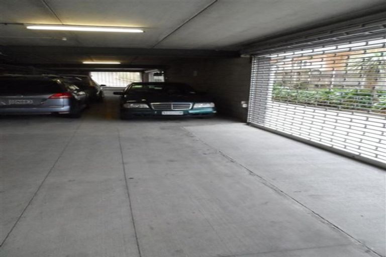 Photo of property in Luxford Villas, 302/72u Herald Street, Berhampore, Wellington, 6023