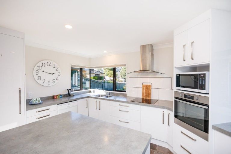 Photo of property in 21 Montana Way, Milson, Palmerston North, 4414