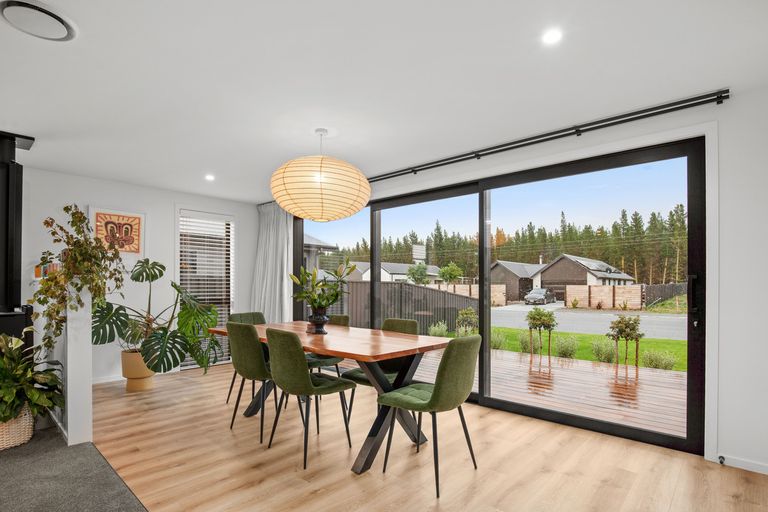 Photo of property in 21 Pollock Street, Alexandra, 9320