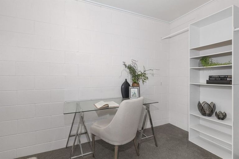 Photo of property in 4/87 Ocean View Road, Hillcrest, Auckland, 0627