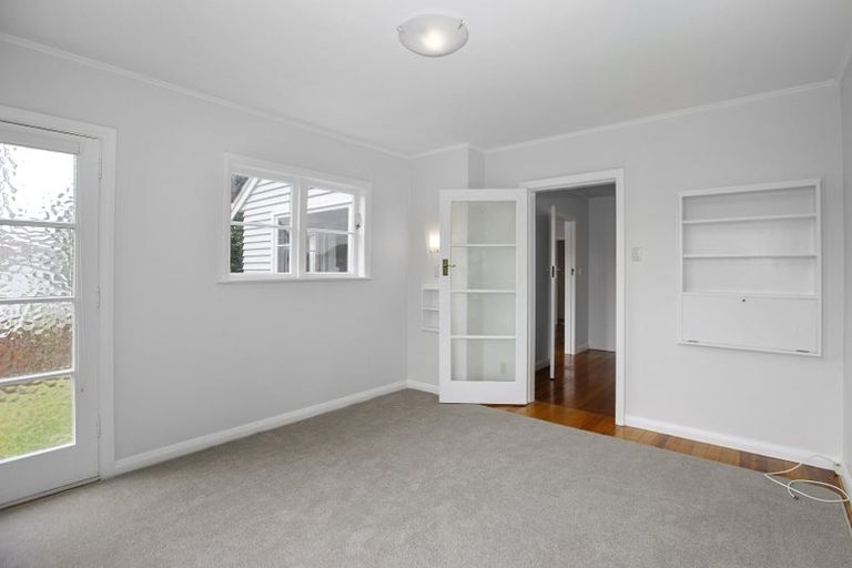 Photo of property in 36 Inglis Street, Seatoun, Wellington, 6022