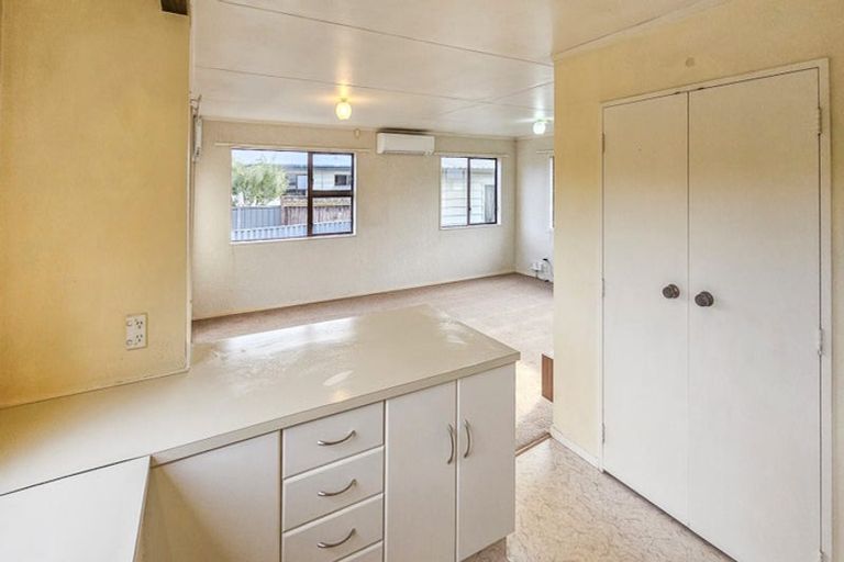 Photo of property in 32a Spriggs Crescent, Greenmeadows, Napier, 4112