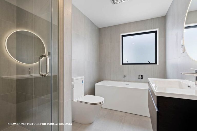 Photo of property in 136 Vintry Drive, Kumeu, 0810