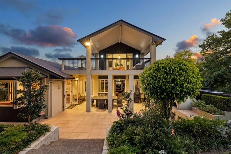 Photo of property in 44 Isobel Road, Greenhithe, Auckland, 0632
