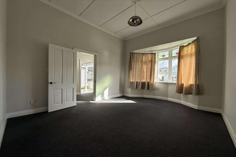 Photo of property in 28 Donald Mclean Street, Newtown, Wellington, 6021