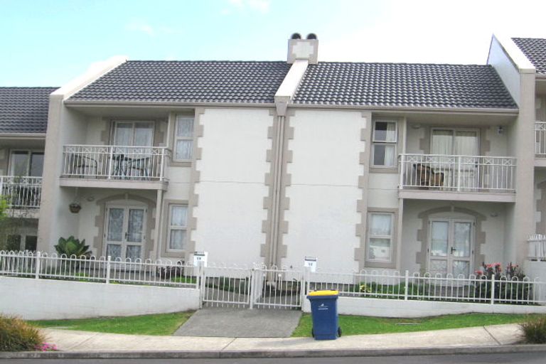 Photo of property in 17 Mt Lebanon Lane, Henderson, Auckland, 0612