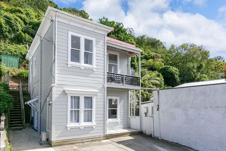 Photo of property in 36 Reuben Avenue, Brooklyn, Wellington, 6021