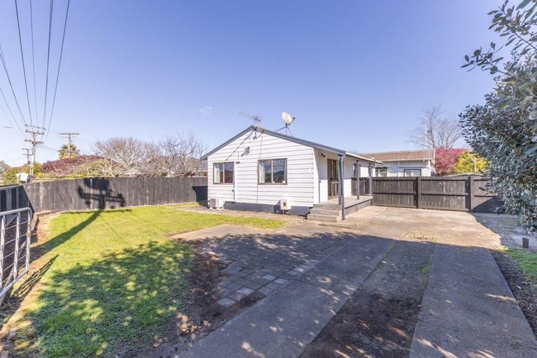 Photo of property in 129a Avalon Drive, Nawton, Hamilton, 3200