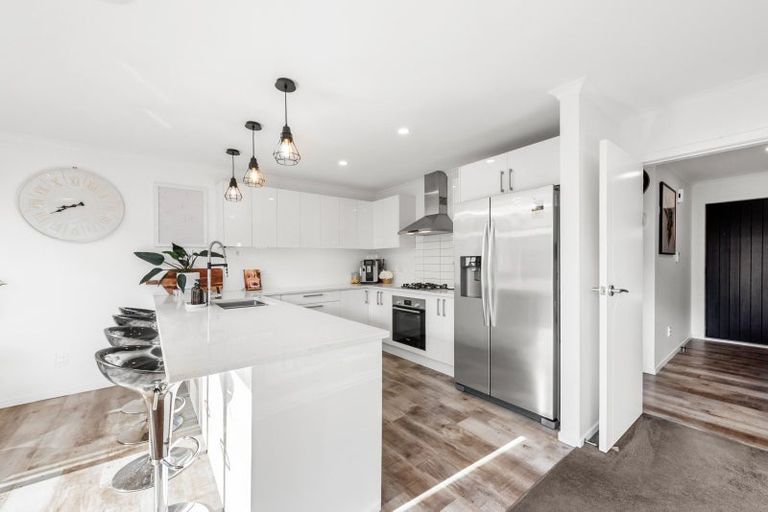 Photo of property in 42 Buddle Road, Wallaceville, Upper Hutt, 5018