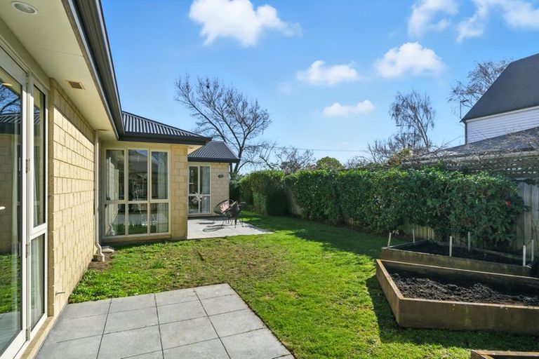 Photo of property in 36 Withells Road, Avonhead, Christchurch, 8042