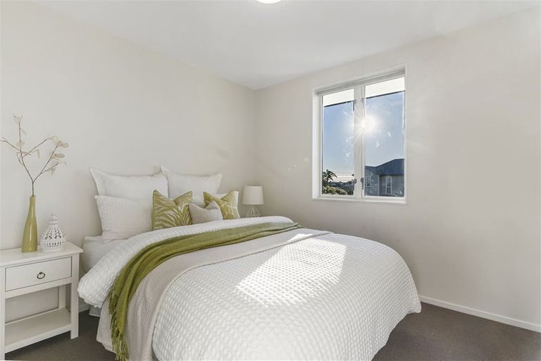 Photo of property in 3 Bellbird Street, Papakura, 2110
