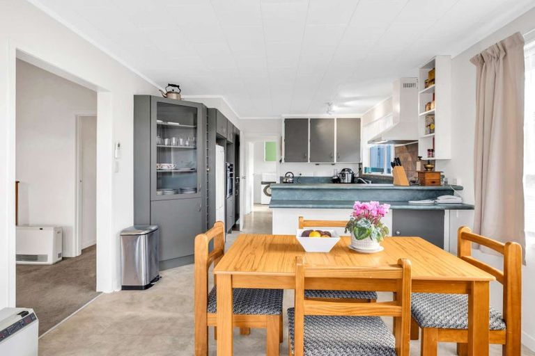 Photo of property in 3 Delhi Avenue, Aramoho, Whanganui, 4500