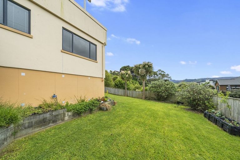 Photo of property in 41 Samwell Drive, Whitby, Porirua, 5024