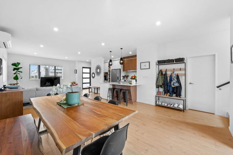 Photo of property in 21 Autumn Blaze Street, Hobsonville, Auckland, 0616