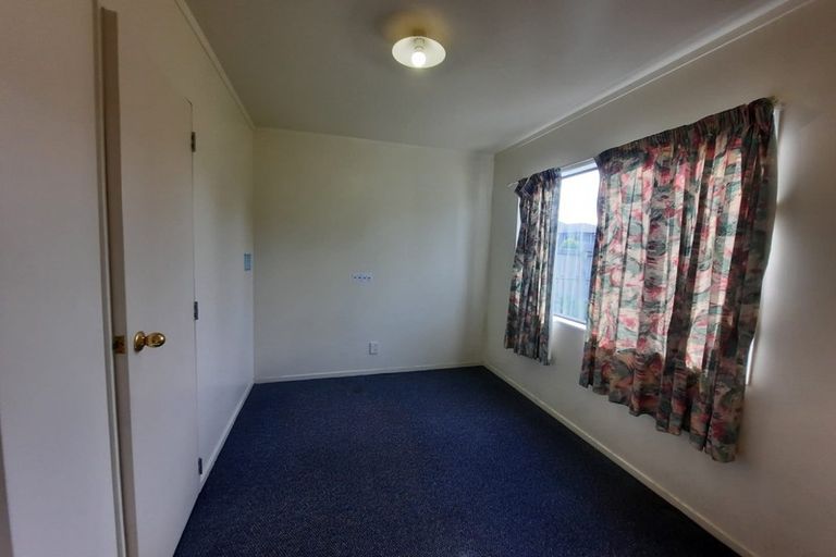 Photo of property in 1/51d Forest Road, Henderson, Auckland, 0612