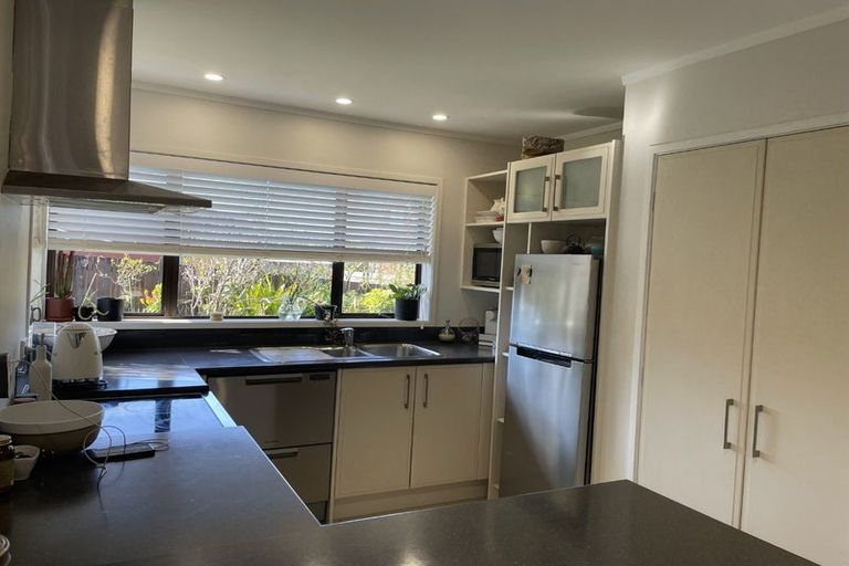 Photo of property in 1/18 Dianne Louise Drive, Half Moon Bay, Auckland, 2012