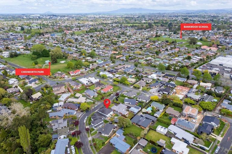 Photo of property in 1/7 Tudor Crescent, Chedworth, Hamilton, 3210