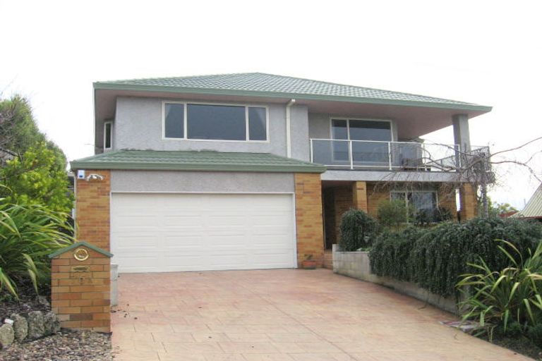 Photo of property in 76b Churchill Drive, Taradale, Napier, 4112