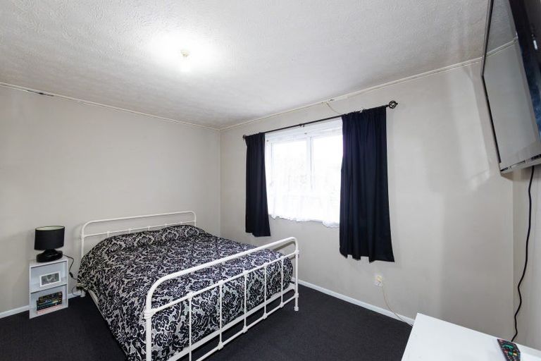 Photo of property in 43 Bill Hercock Street, Pirimai, Napier, 4112