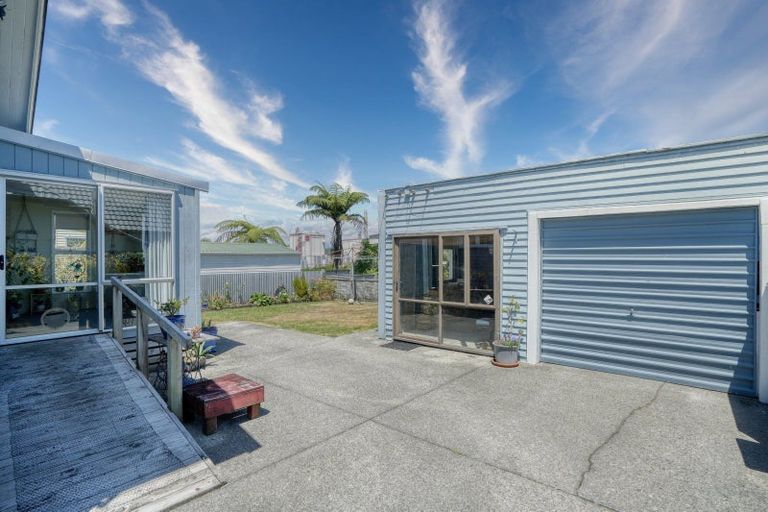 Photo of property in 233 Hampden Street, Hokitika, 7810