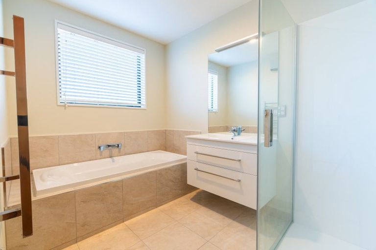 Photo of property in 178 Hawthornden Road, Avonhead, Christchurch, 8042