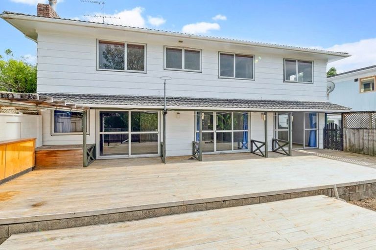 Photo of property in 33 Meadowvale Avenue, Forrest Hill, Auckland, 0620