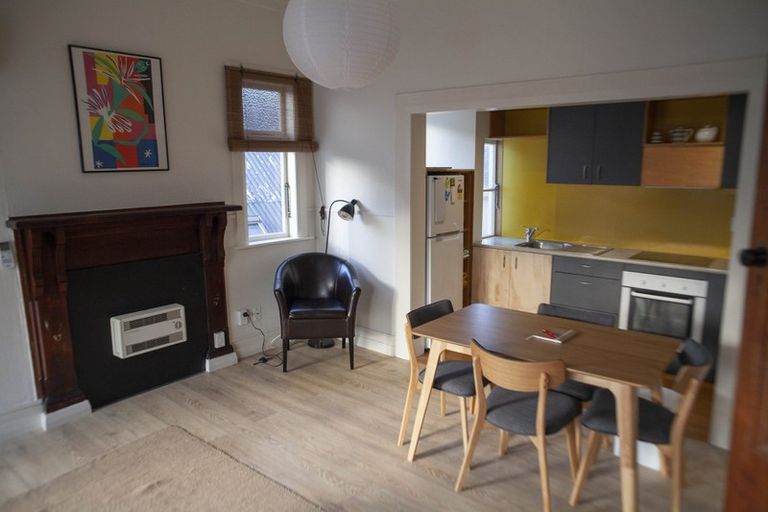 Photo of property in 77 Nairn Street, Mount Cook, Wellington, 6011