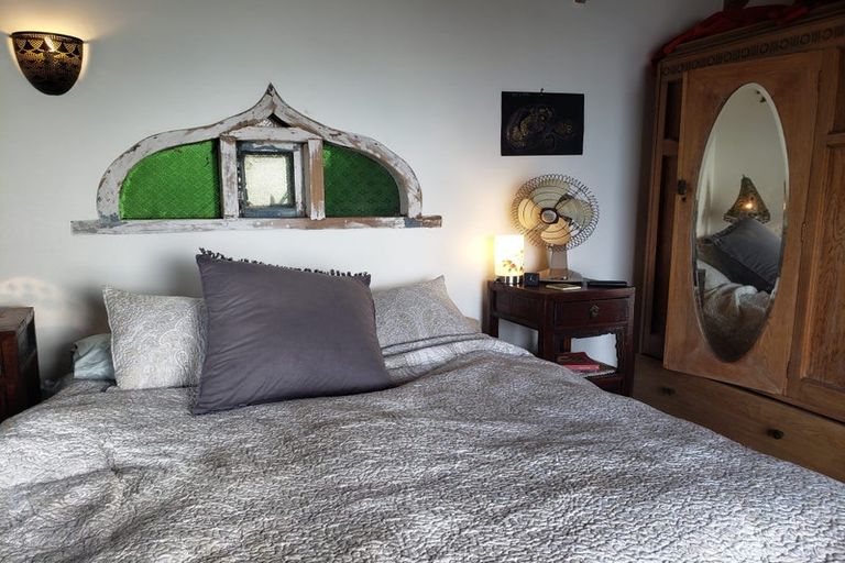 Photo of property in 102 Beach Road, Onerahi, Whangarei, 0110