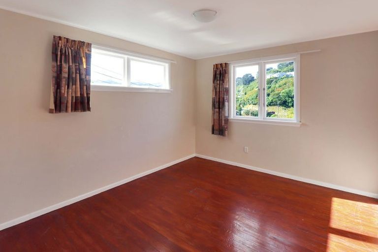 Photo of property in 40 Hathaway Avenue, Karori, Wellington, 6012