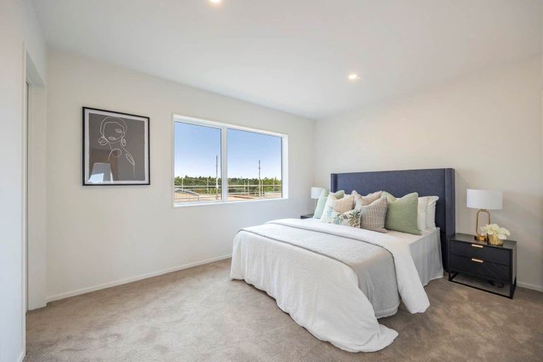 Photo of property in 7c Liston Street, Northcote, Auckland, 0627