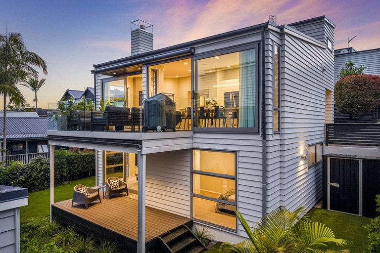 Photo of property in 29a Penzance Road, Mairangi Bay, Auckland, 0630