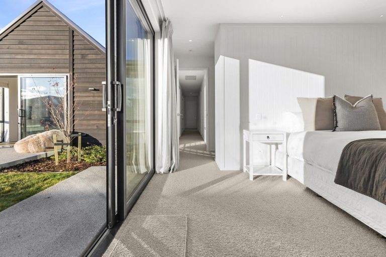 Photo of property in 21 Rua Street, Albert Town, Wanaka, 9305