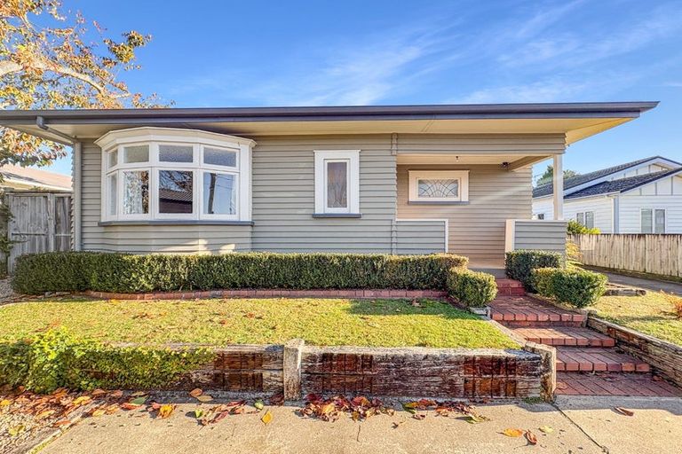 Photo of property in 169 Seddon Road, Maeroa, Hamilton, 3200