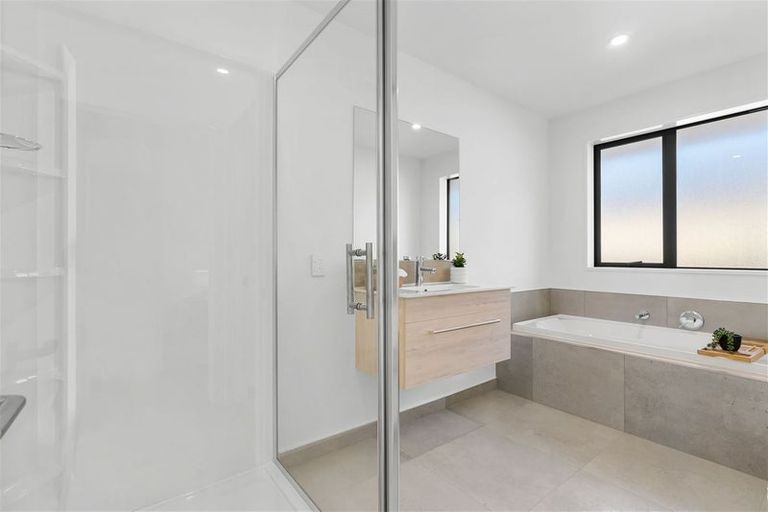 Photo of property in 14 Lovelock Avenue, Rolleston, 7615